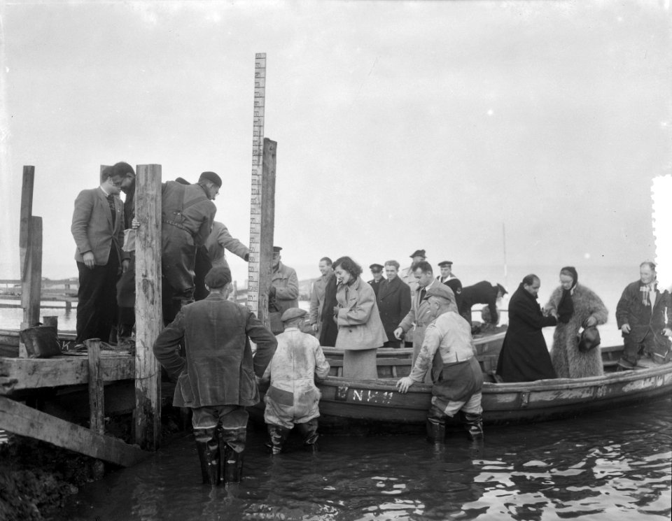 Federatie van oorlogsveteranen bezoekt Schouwen Duiveland, Bestanddeelnr 906-1200