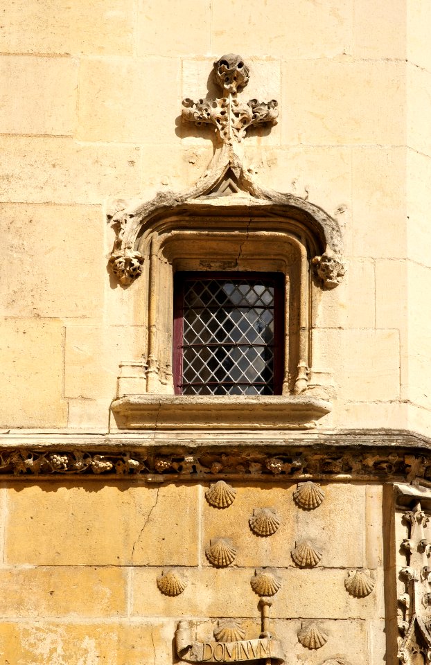 Fenêtre Renaissance hôtel de Cluny Paris