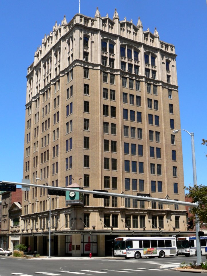Federal Trust Bldg (Lincoln, Nebraska) from SW 1
