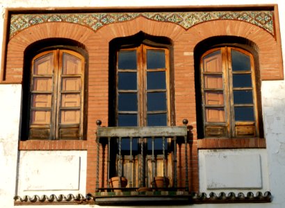 Fenêtres et balcon maison de Cordoue photo