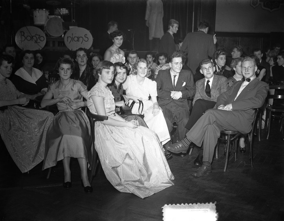 Feestavond 80 Jaar Bestaan Meisjes HBS Amsterdam, Bestanddeelnr 905-4710
