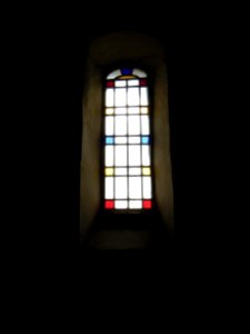 Feldsteinkirche Rahnsdorf -Glasfenster Südfassade, Saalmittlicht, innen- 2015