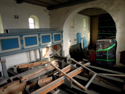 Feldsteinkirche Rahnsdorf im Umbau -Langhaus mit Seitenempore im Norden, Chor im Hintergrund in Ostrichtung- Mitte November 2019