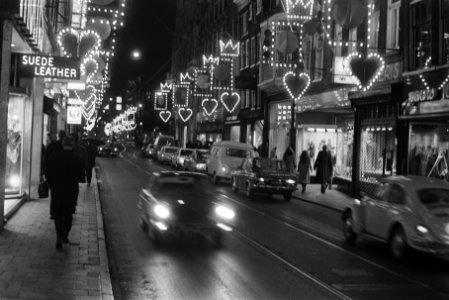 Feestverlichting in centrum i.v.m. Sinterklaas en Kerst, Amsterdam Leidsestraat, Bestanddeelnr 924-0235