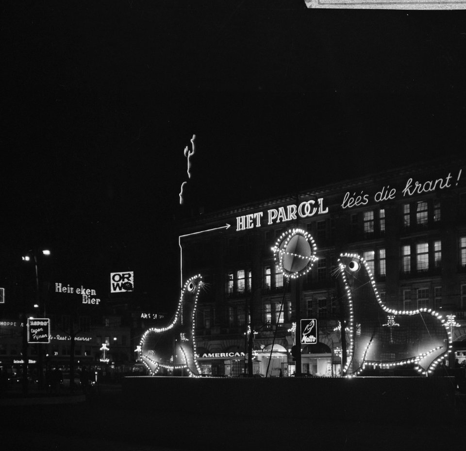 Feestverlichting, nachtbeelden, Bestanddeelnr 918-4515