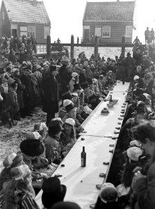 Feestmaal op het ijs, Bestanddeelnr 902-0232