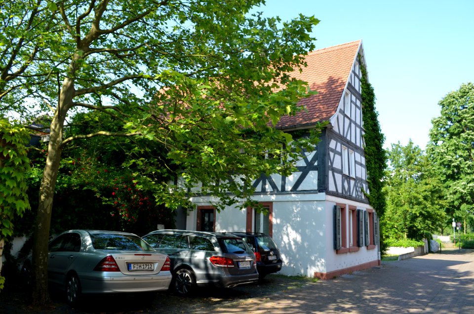 Fechenheim, Leinwebergasse 5 (1)