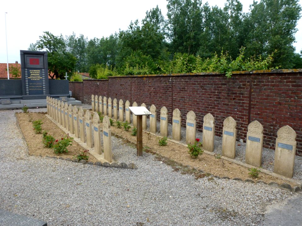Febvin-Palfart (Pas-de-Calais) cimetière mémorial marocain et tombes