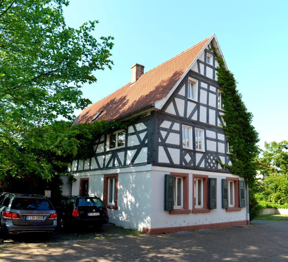 Fechenheim, Leinwebergasse 5