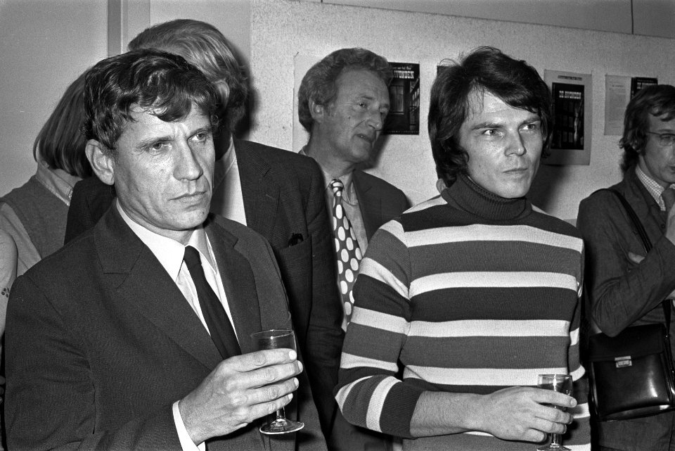 Feest bij Bezige Bij , omdat De Avonden van G. K. van het Reve 25 jaar geleden …, Bestanddeelnr 925-9929
