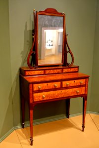 Federal dressing chest with mirror, Thomas Seymour, 1805-1810, mahogany, birds-eye maple - Currier Museum of Art - Manchester, NH - DSC07649