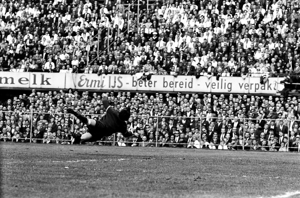 Feijenoord tegen PSV 2-2 Speelmomenten, Bestanddeelnr 915-1990