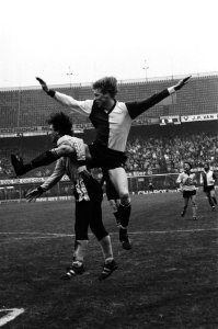 Feijenoord tegen NEC Petursson in aktie, Bestanddeelnr 930-6306