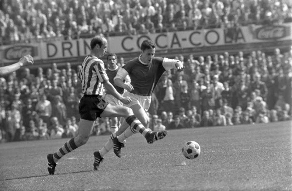 Feijenoord tegen Sparta 2-1 Gerrie ter Horst (links, Sparta) en Kindvall in akti, Bestanddeelnr 922-2677
