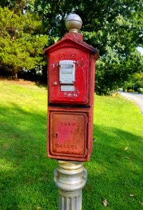 Fire alarm call box and city cables (Gamewell) - Belmont, MA - 20200814 084142