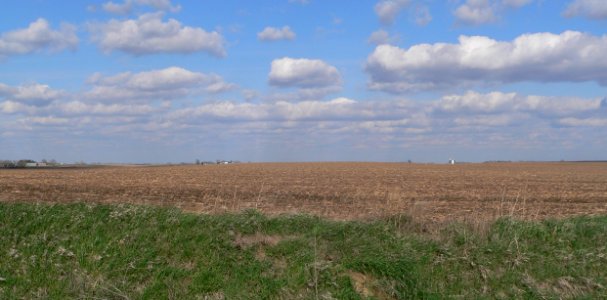 Fillmore County, NE T8N R1W S8 NW quarter pan from W d