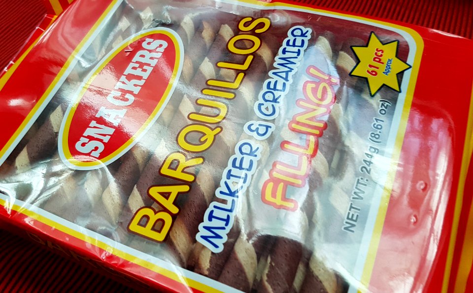 Filipino chocolate-filled barquillos 03