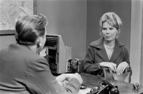 Firato 1963 geopend in RAI-gebouw door dhr E A Schuezzenhelm , voorzitter NTS, Bestanddeelnr 915-5232
