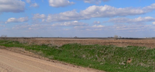 Fillmore County, NE T8N R1W S8 NW quarter pan from W b