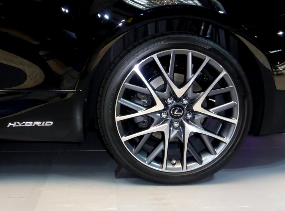 File-The tire wheel of Lexus RC300h F SPORT prototype