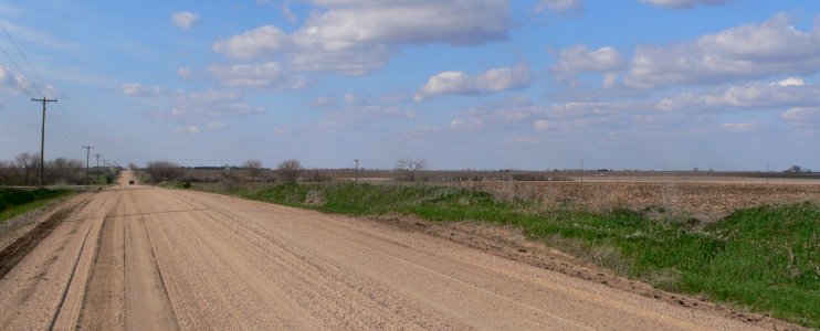 Fillmore County, NE T8N R1W S8 NW quarter pan from W a