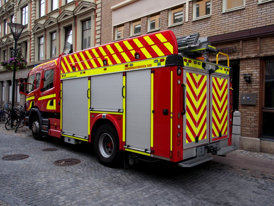 Fire engine Scania in Malmo pic1