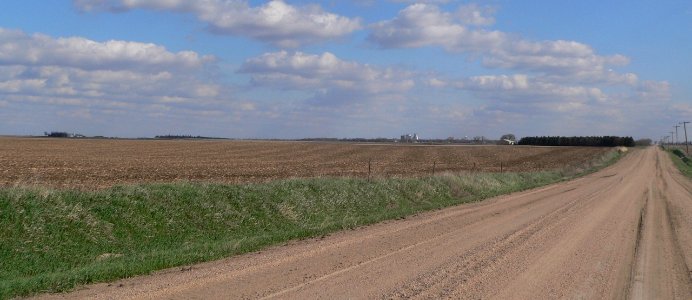 Fillmore County, NE T8N R1W S8 NW quarter pan from W g