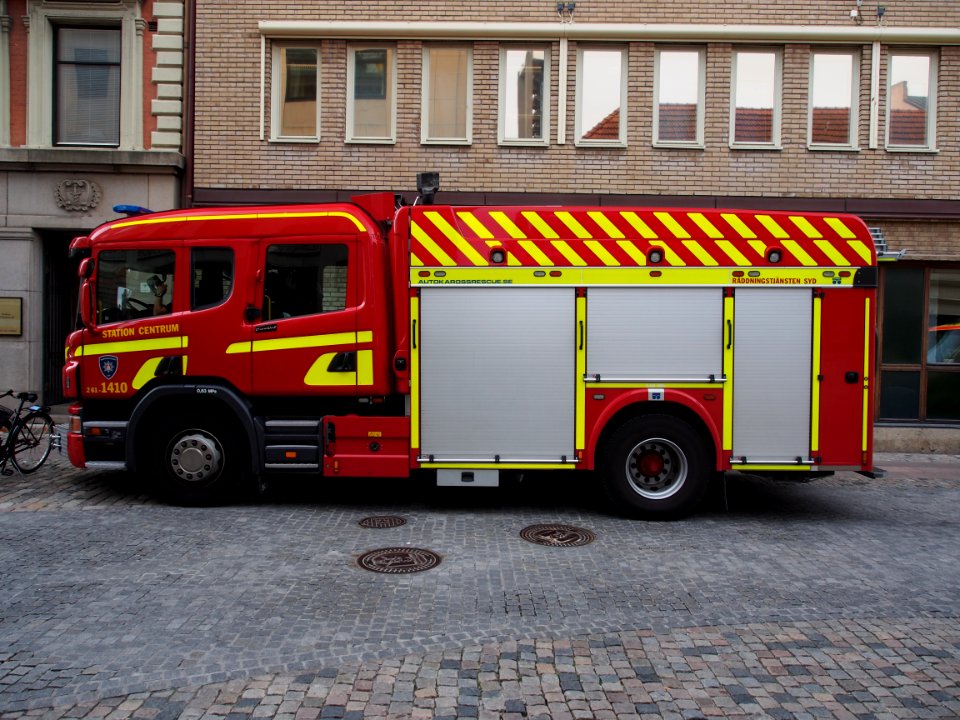 Fire engine Scania in Malmo pic2