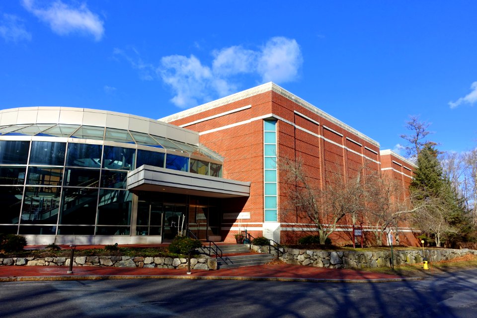 Fine Arts Center - Regis College - Weston, Massachusetts - DSC09522