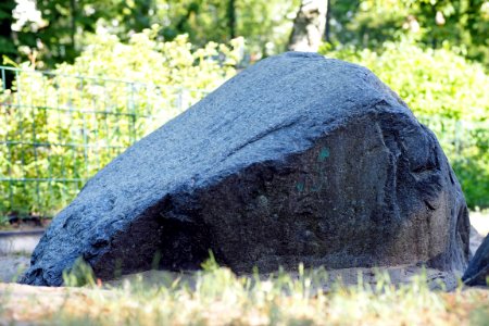 Findling.2.Torgauer.Strasse.3-6.Naturdenkmal.7-7F
