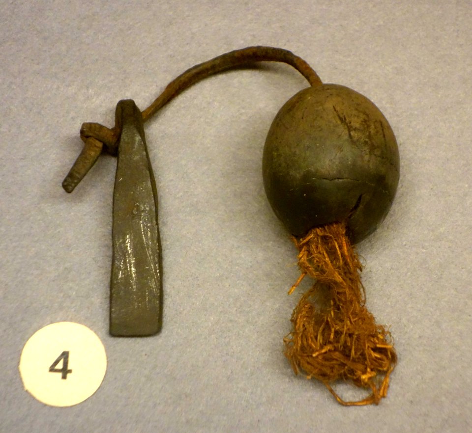 Fire lighter (mpoko ya kahiya) - Lunda - Royal Museum for Central Africa - DSC05818