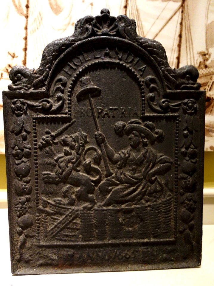 Fireback with Dutch lion and inscription 'Hollandia Pro Patria', unidentified maker, The Netherlands, 1665, cast iron - Albany Institute of History and Art - DSC07979