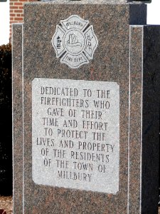 Firefighters Memorial - Millbury, MA - DSC04576