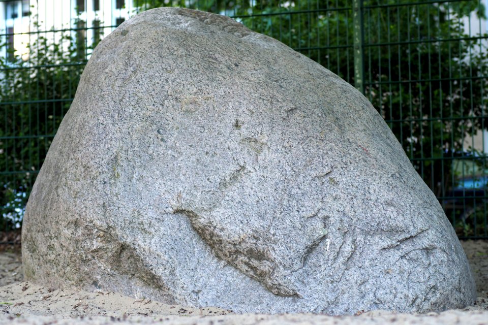 Findling.1.Torgauer.Strasse.3-6.Naturdenkmal.7-7F