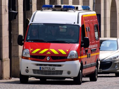 Fire dept - Ambulance Renault at Orleans p1