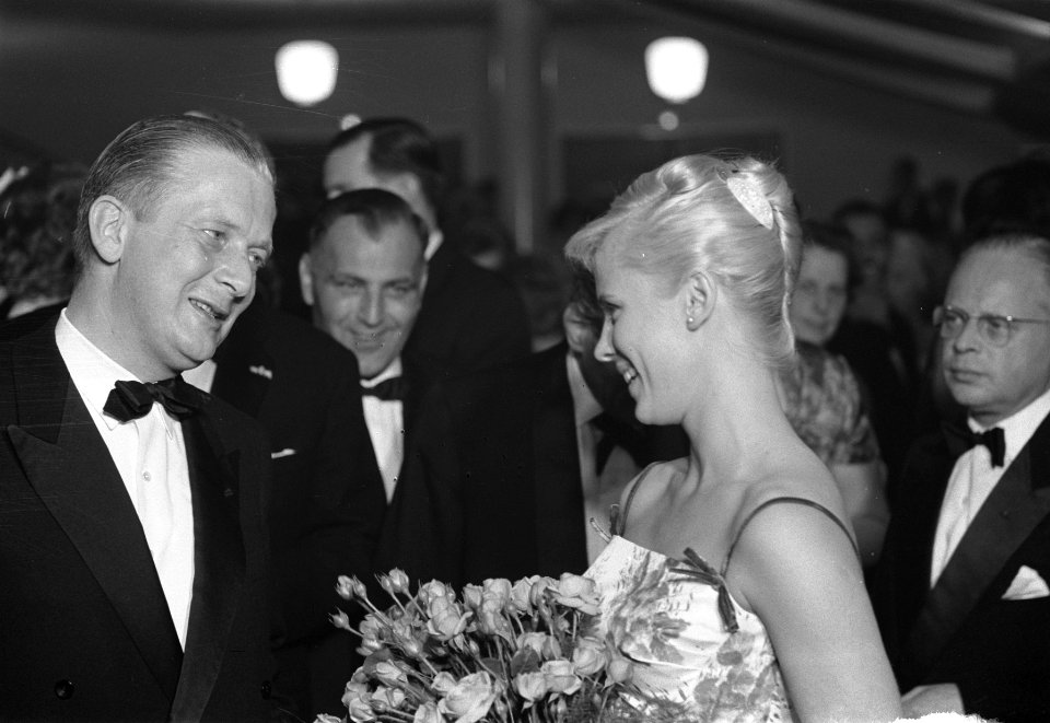 Filmweek Arnhem Filmactrice Bibi Andersson tijdens galavoorstelling, Bestanddeelnr 912-5646