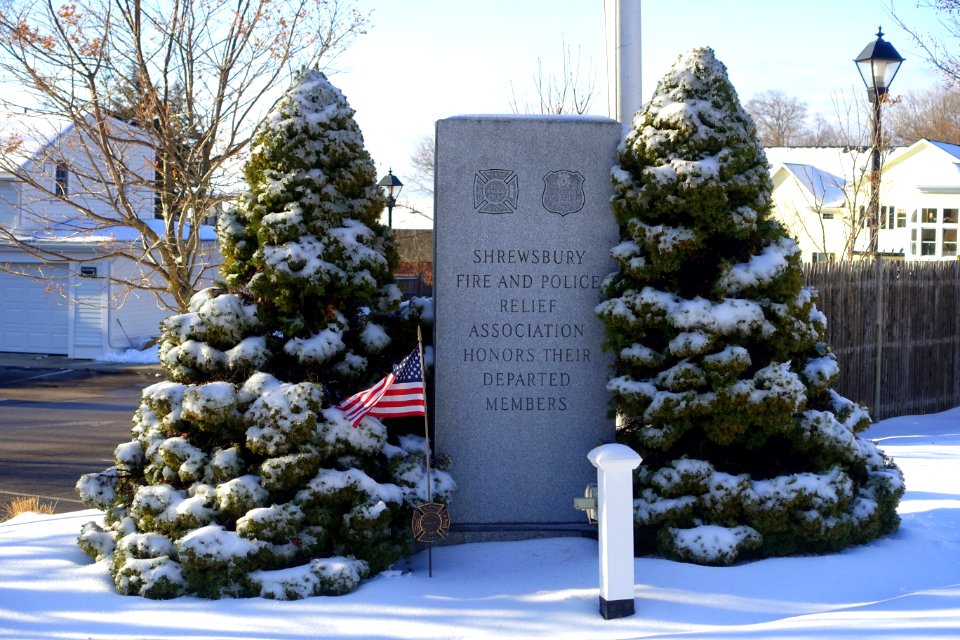 Firefighter and Police Memorial - Shrewsbury, MA - DSC03885