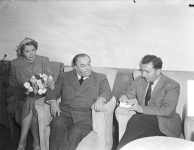 Filmregisseur G. W. Pabst op Schiphol, Bestanddeelnr 903-6309