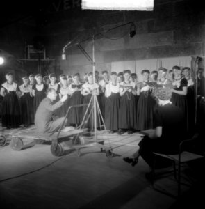 Filmopnamen Polygoon-Profilti film De dijk is dicht, Bestanddeelnr 903-7073