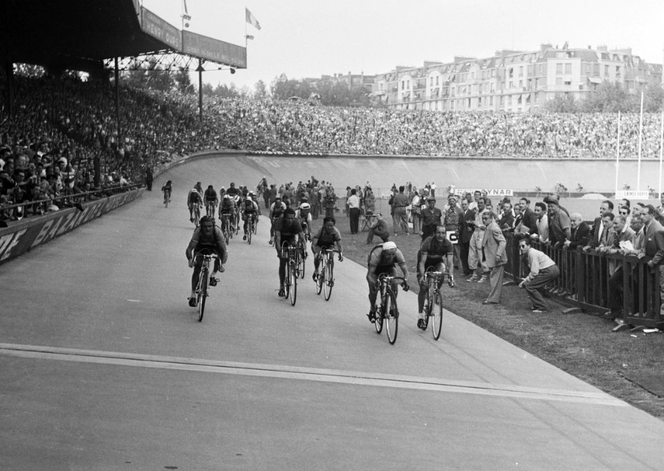 Final stage finish, Tour de France 1952