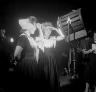 Filmopnamen Polygoon-Profilti film De dijk is dicht, Bestanddeelnr 903-7075