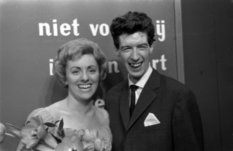 Finale van het Nationaal Songfestival 1960 in Hilversum, Rudy Carrell en Annie P, Bestanddeelnr 911-0163