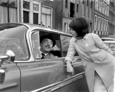 Filmopnamen voor de film Het diamanten collier . Scene tussen beide hoofdrolsp, Bestanddeelnr 915-0348