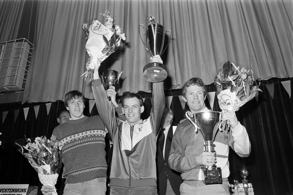 Finale marathon om de KNSB-beker in Alkmaar 14 Evert van Benthem 15, 17 winnaar, Bestanddeelnr 933-2462