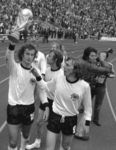 Finale wereldkampioenschap voetbal 1974 in Munchen, West Duitsland tegen Nederla, Bestanddeelnr 927-3099 (cropped)