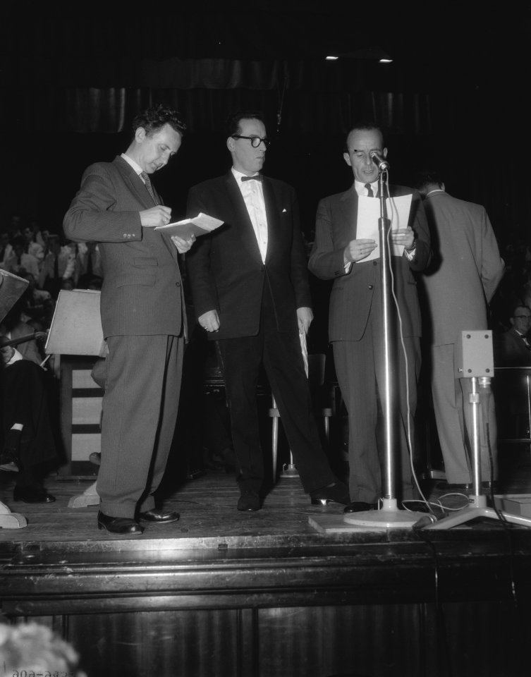 Finale van Bijstandactie in het Kurhaus te Scheveningen, Bestanddeelnr 909-9458
