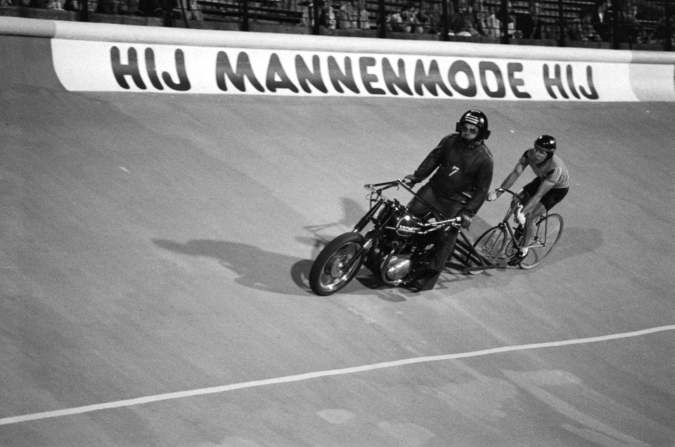 Finale Stayers Amateurs wereldkampioen Mattheus Pronk met gangmaker, Bestanddeelnr 930-4176