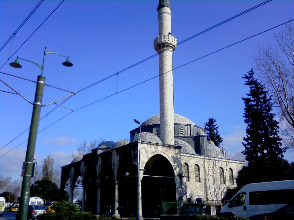 Findikli Molla Celebi Camii - January 2011 - 02