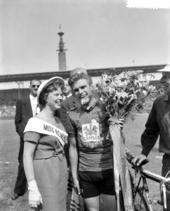 Finale van Olympia Tour in het Olympisch stadion, Bestanddeelnr 910-4112