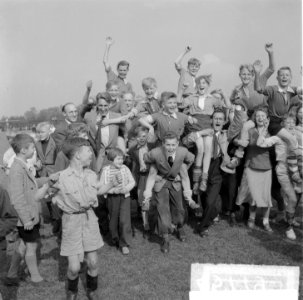 Finale schoolvoetbaltoernooi. Amsterdam. Commelinschool, Bestanddeelnr 904-5779